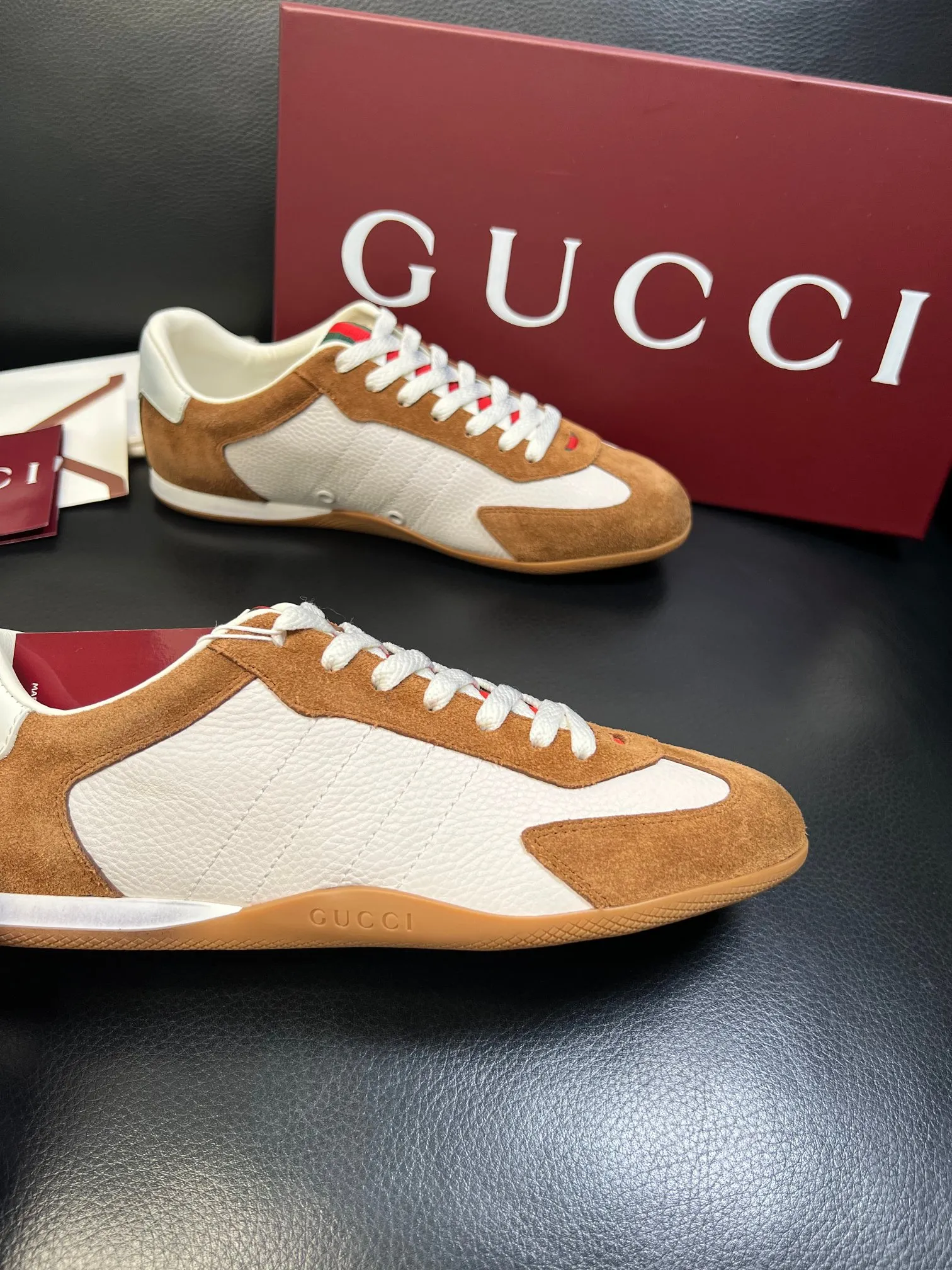P420. New men's shoes GUCCI [Lightning] latest shoes shipped. Original quality, fashionable, special materials, inner mesh, brand new packaging. The foot feels super comfortable and the workmanship is impeccable Code number: 38-45 No. 058